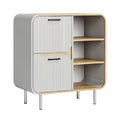 Modern kastje met houten en witte afwerking